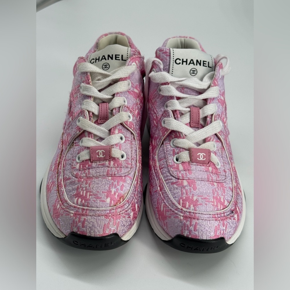Chanel Pink Tweed CC Sneakers Size 35 1/2 - Picture 7 of 11